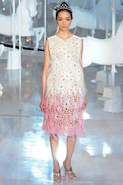 Look 46